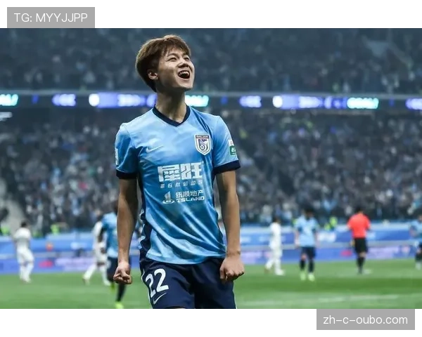 毛伟杰7次地面对抗全部获胜 英博中场核心展现统治力